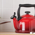 Le Creuset Traditional Kettle 2.1L image number 1